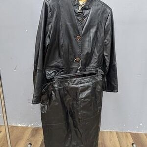 Terry Lewis Classic Luxuries Black Leather Ensemble 1X